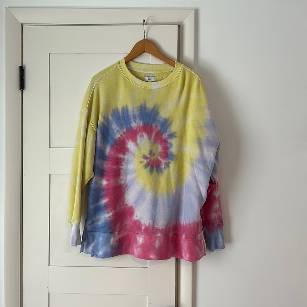 Women’s Crown & Ivy tunic sweatshirt